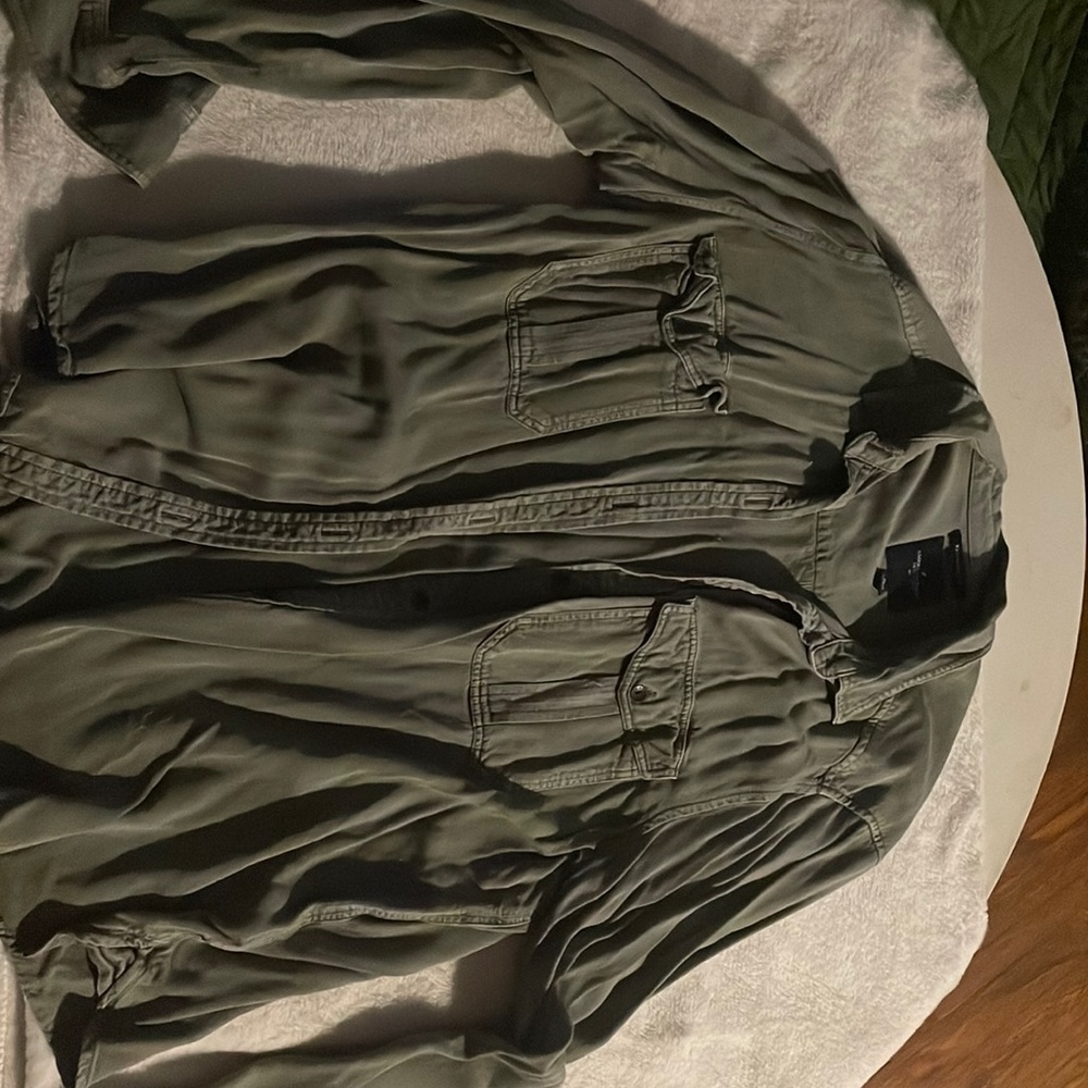 Green button down